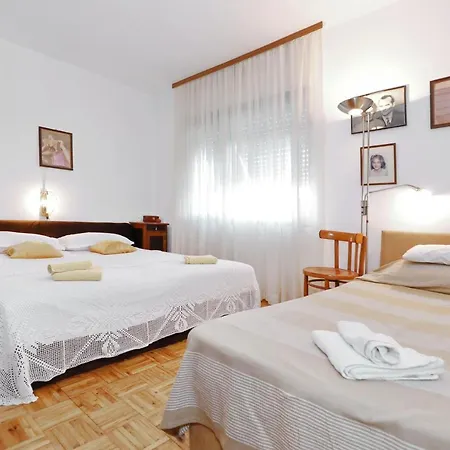 Ela Apartman Zadar