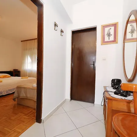 Ela Apartman *