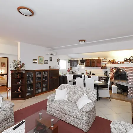 Ela Apartman *