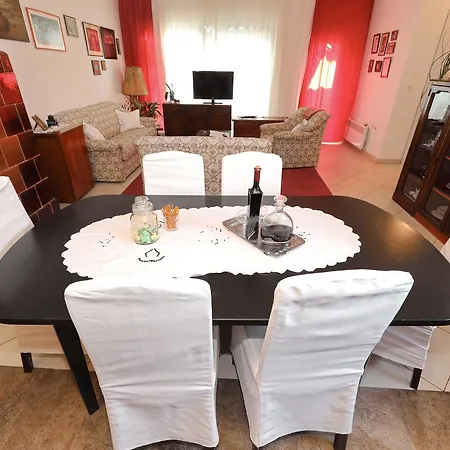 Ela Apartman *
